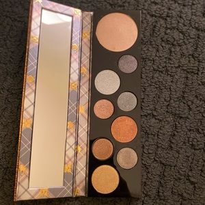 Mac eyeshadow palette